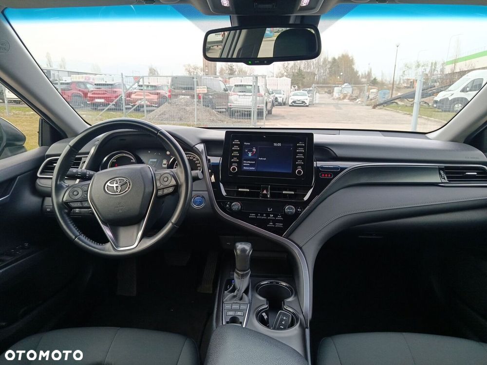 Toyota Camry 2.5 Hybrid Comfort CVT - 11