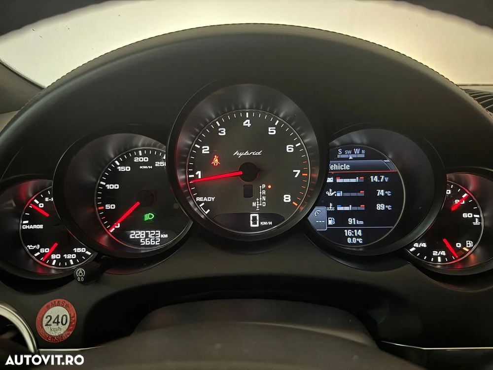 Porsche Cayenne S Hybrid Tiptronic S - 8