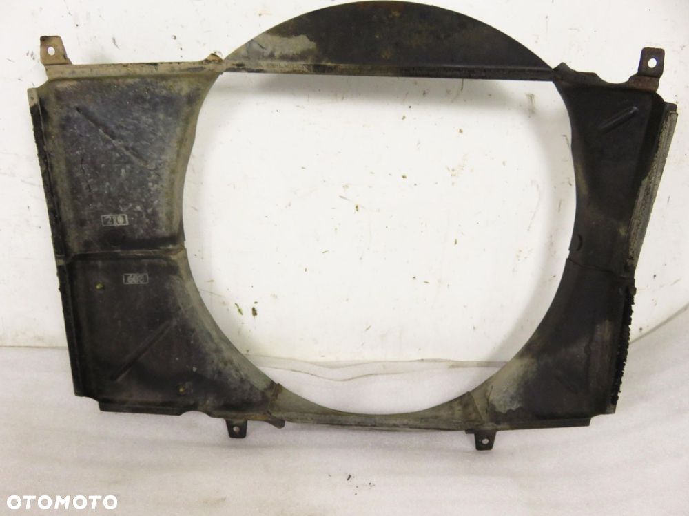 OBUDOWA WENTYLATORA MITSUBISHI L200 II 2.4 - 3