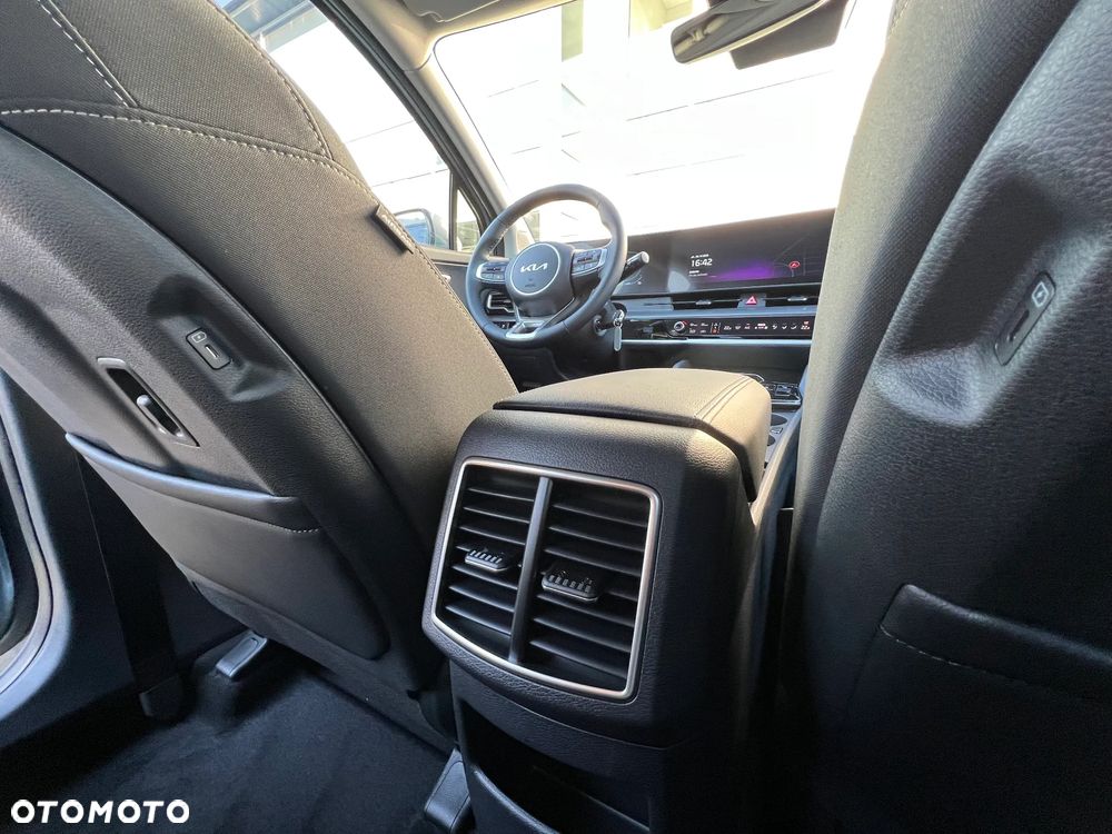 Kia Sportage 1.6 T-GDI HEV L 2WD - 23