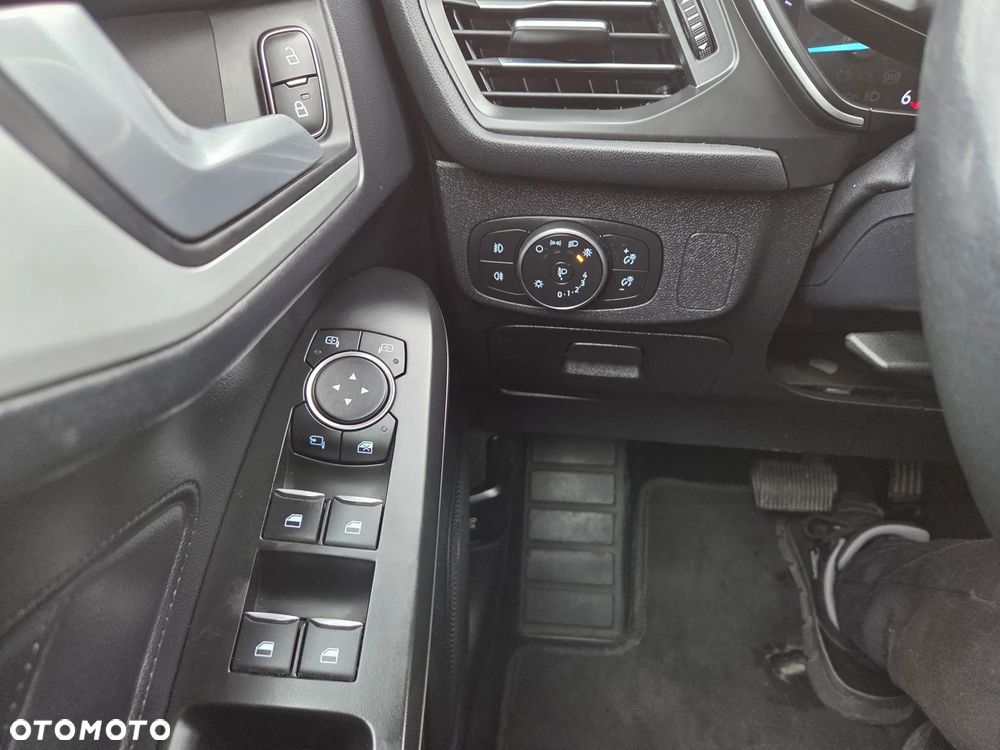 Ford Focus 1.5 EcoBlue Start-Stopp-System TITANIUM - 27