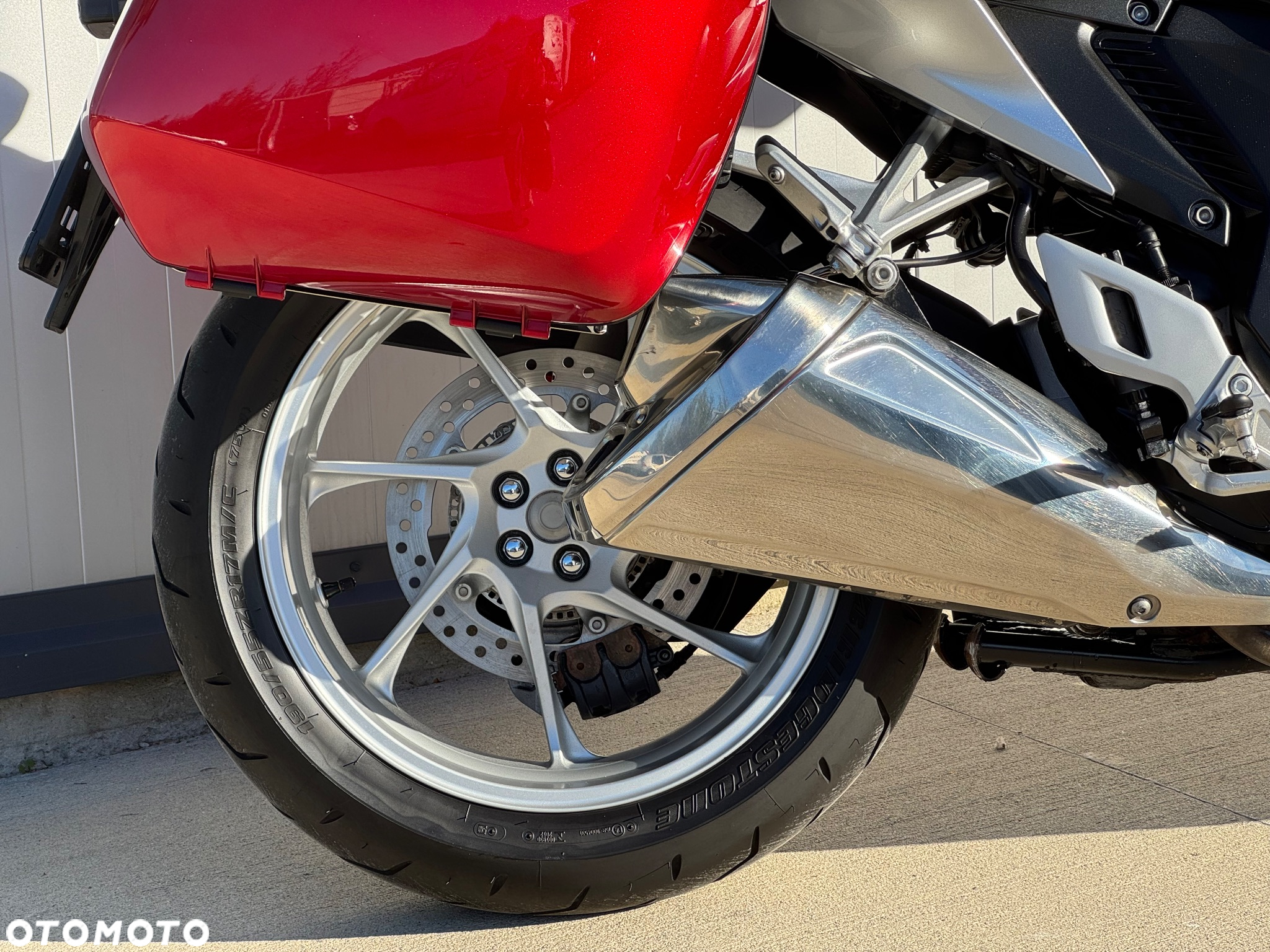 Honda VFR - 9