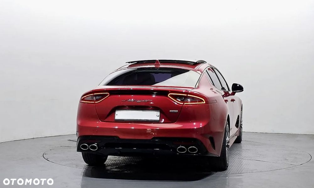 Kia Stinger - 5