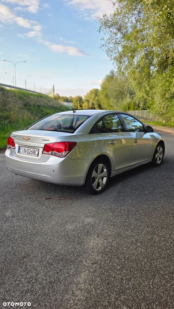 Chevrolet Cruze 1.7 D LT+ Premium - 6