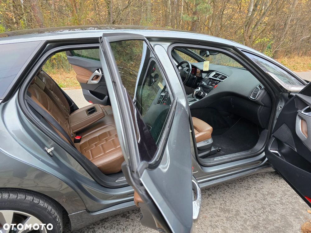 Citroën DS5 2.0 HDi SportChic - 23