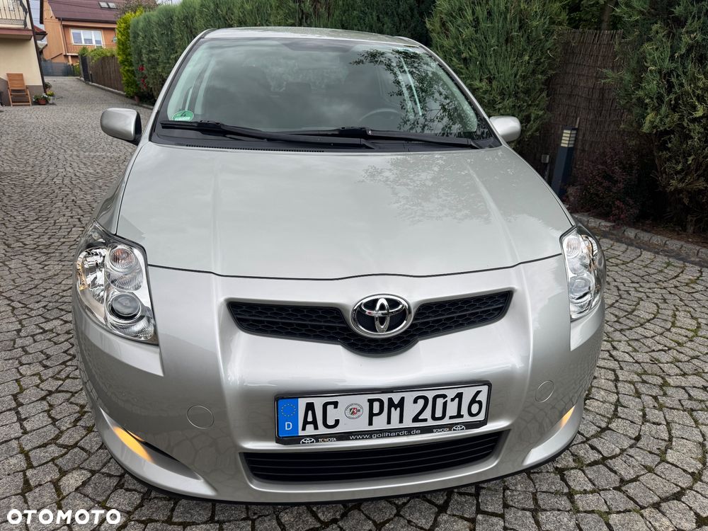 Toyota Auris 1.6 VVT-i Executive - 9