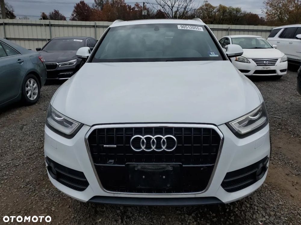 Audi Q3 2.0 TFSI Quattro S tronic design - 2