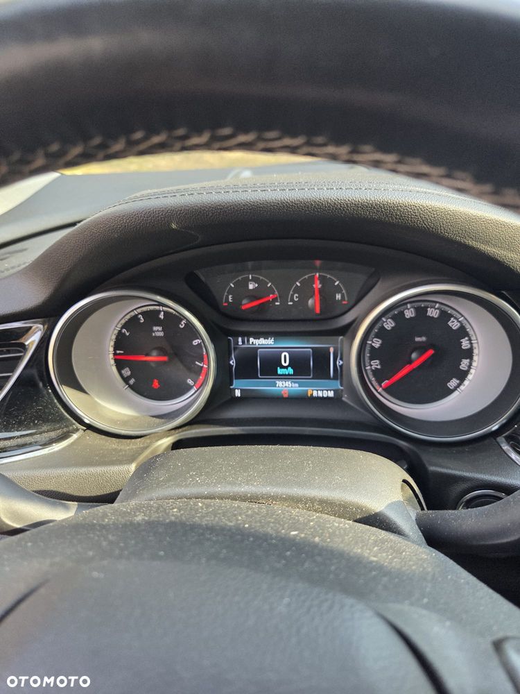 Opel Insignia - 8