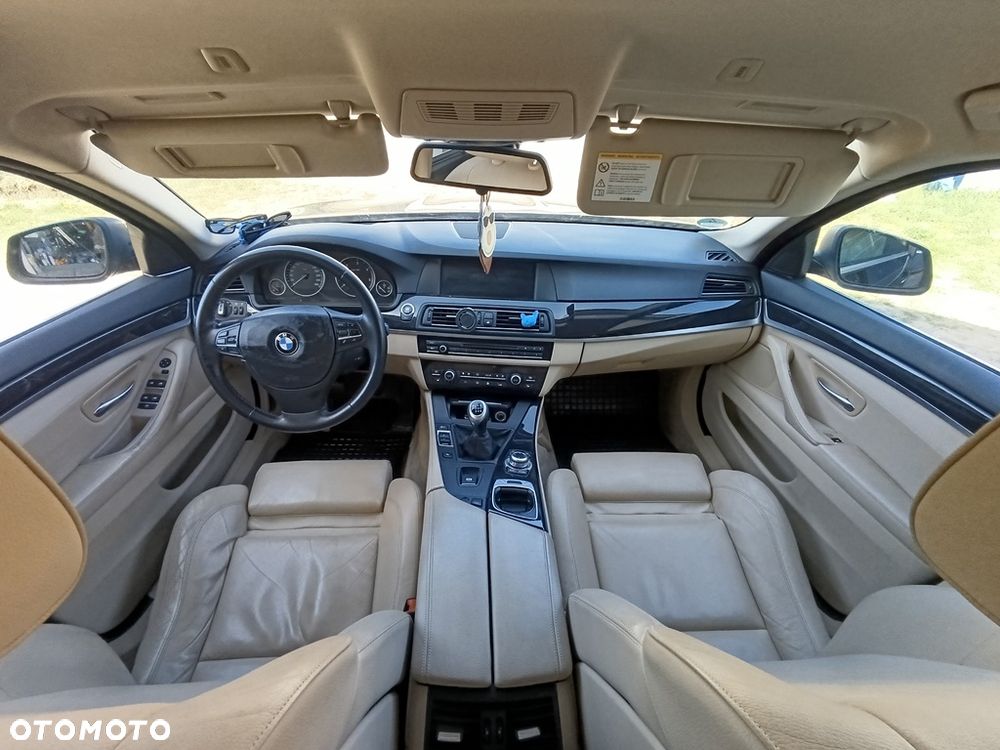 BMW Seria 5 520d - 8
