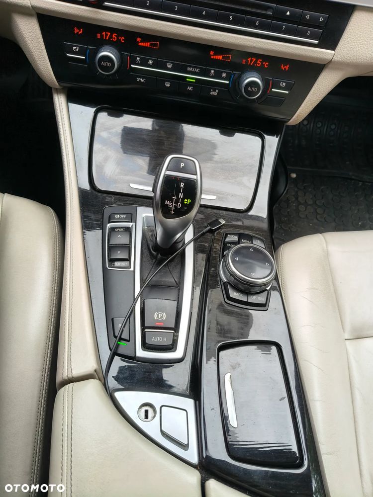 BMW Seria 5 535i - 6