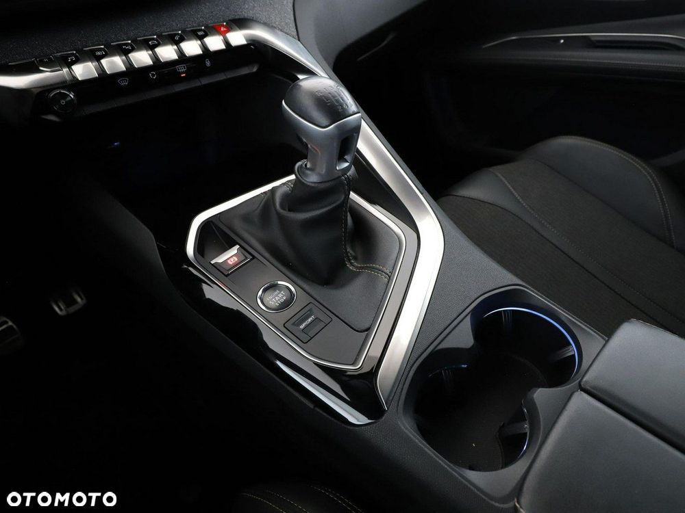 Peugeot 3008 1.2 PureTech GT S&S - 31