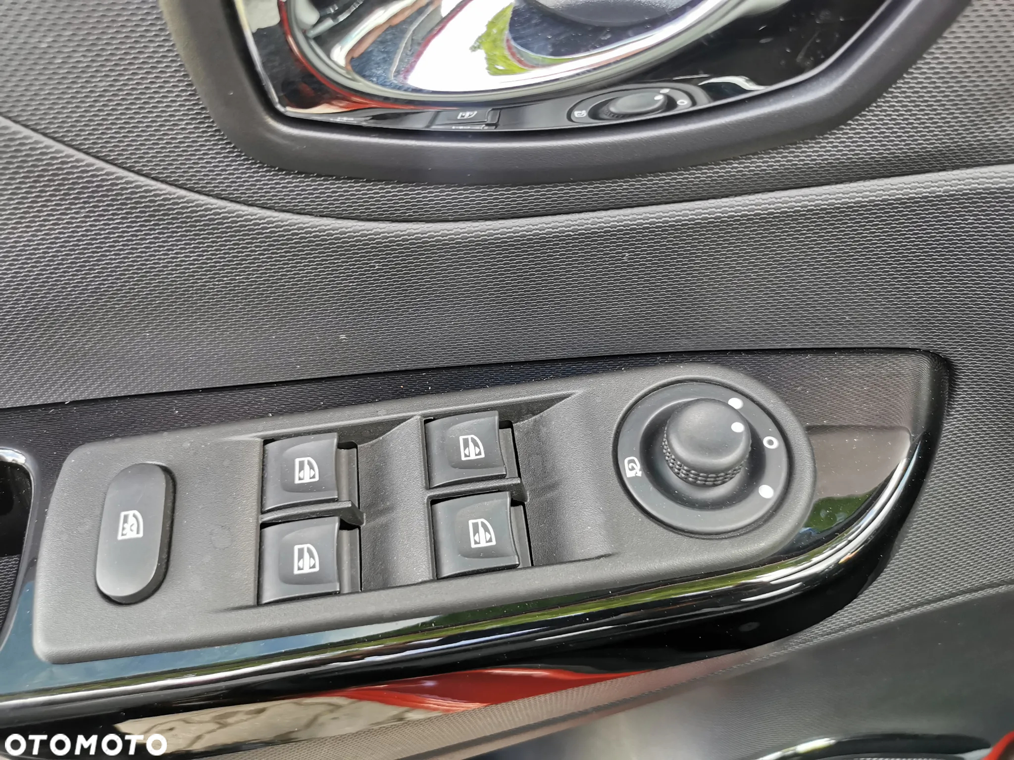 Renault Captur 1.2 TCe Intens EDC - 17