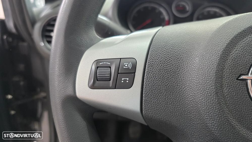 Opel Corsa 1.2 Go! - 23