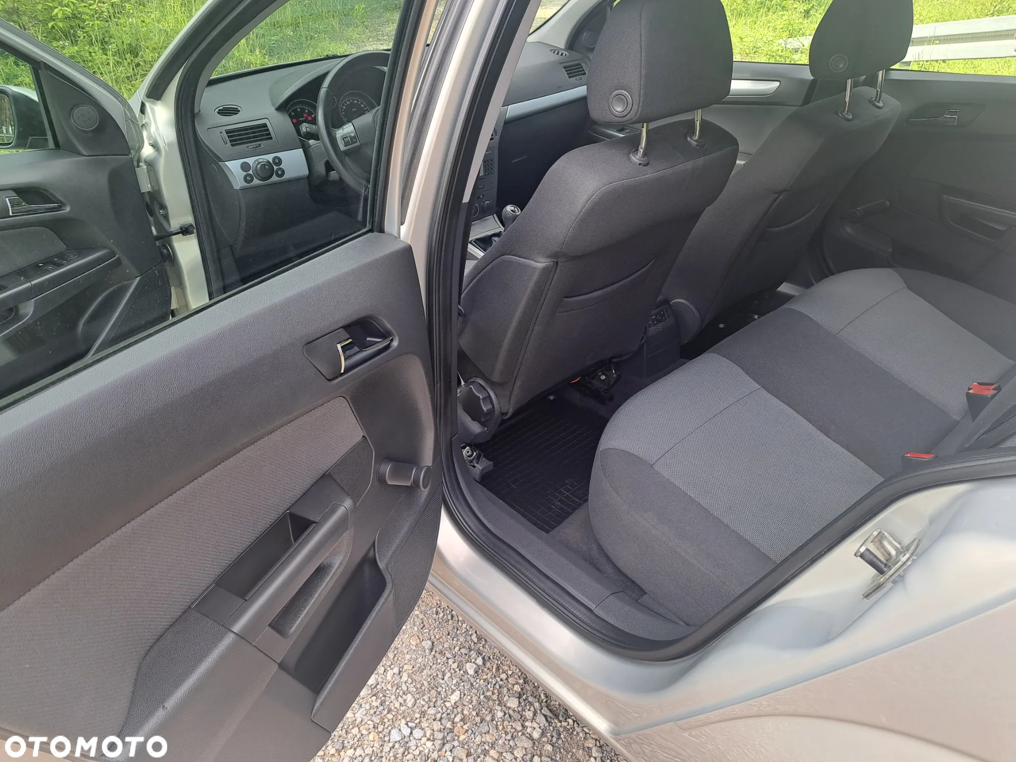 Opel Astra 1.8 NAVI - 19
