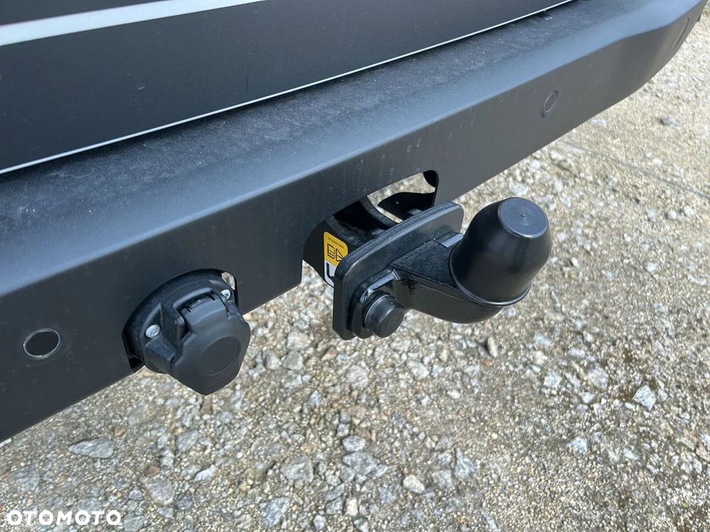 Volkswagen Caravelle - 34