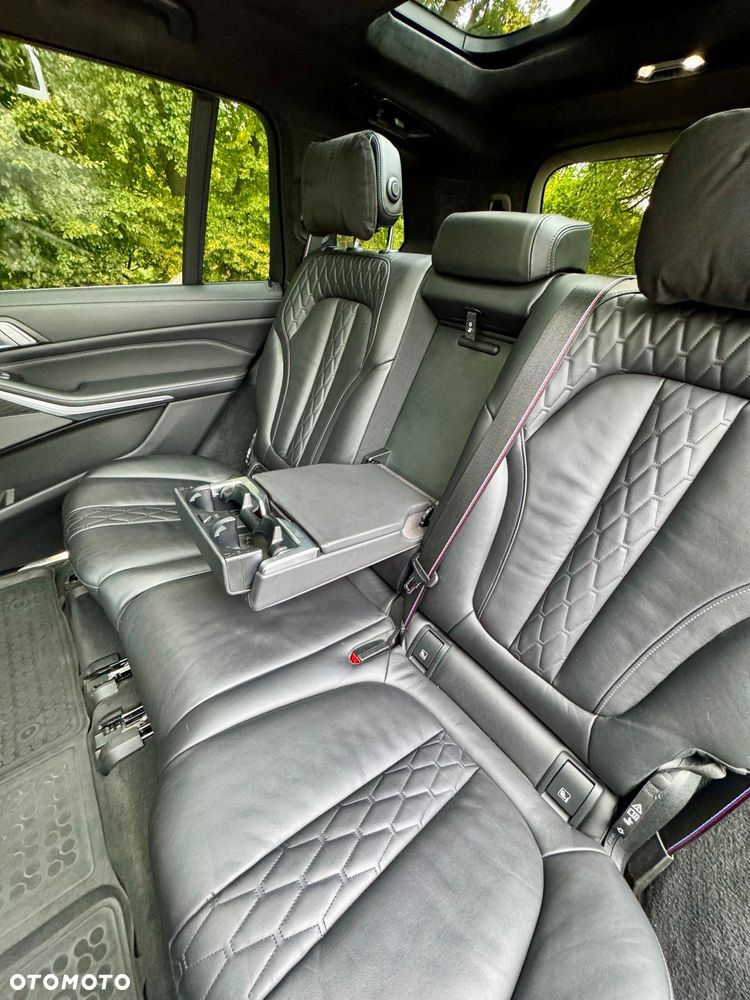 BMW X7 - 11