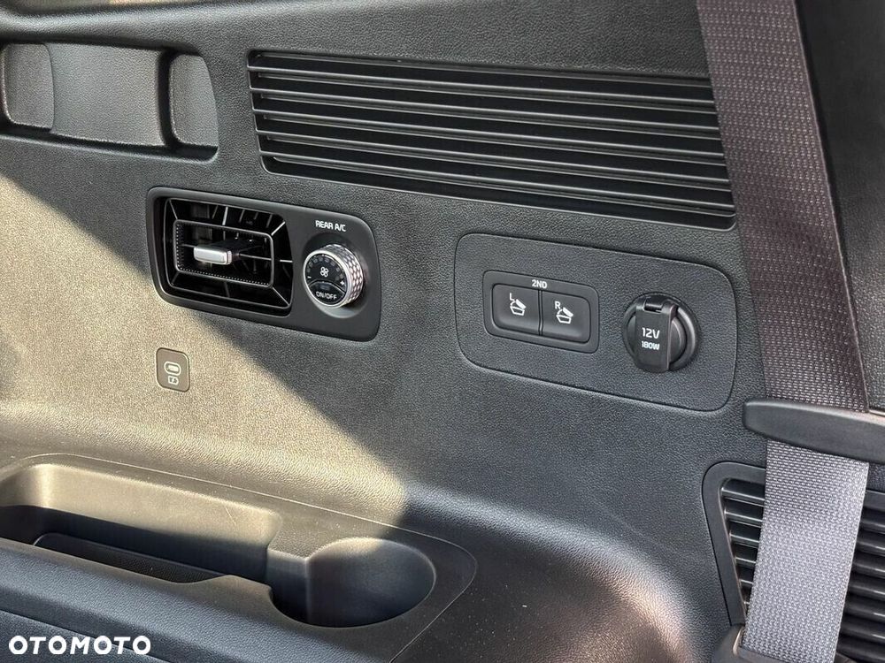 Kia Sorento - 30