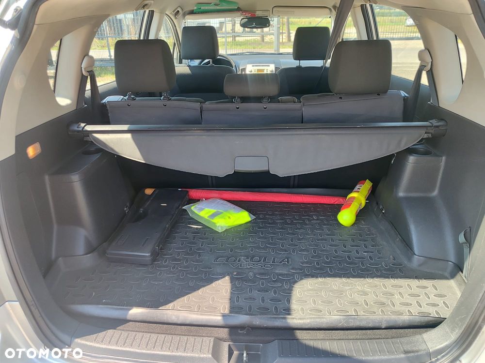 Toyota Corolla Verso - 29