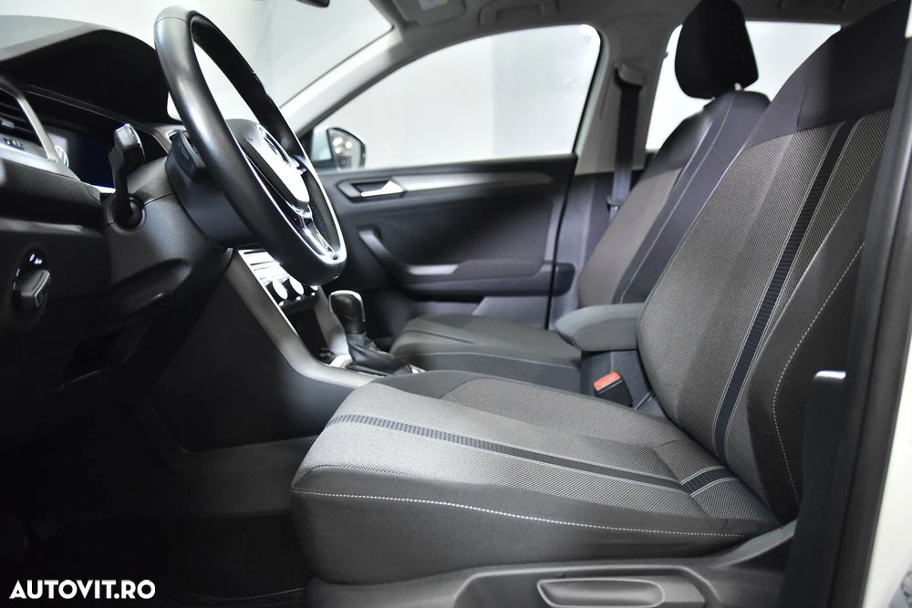 Volkswagen T-Roc - 22