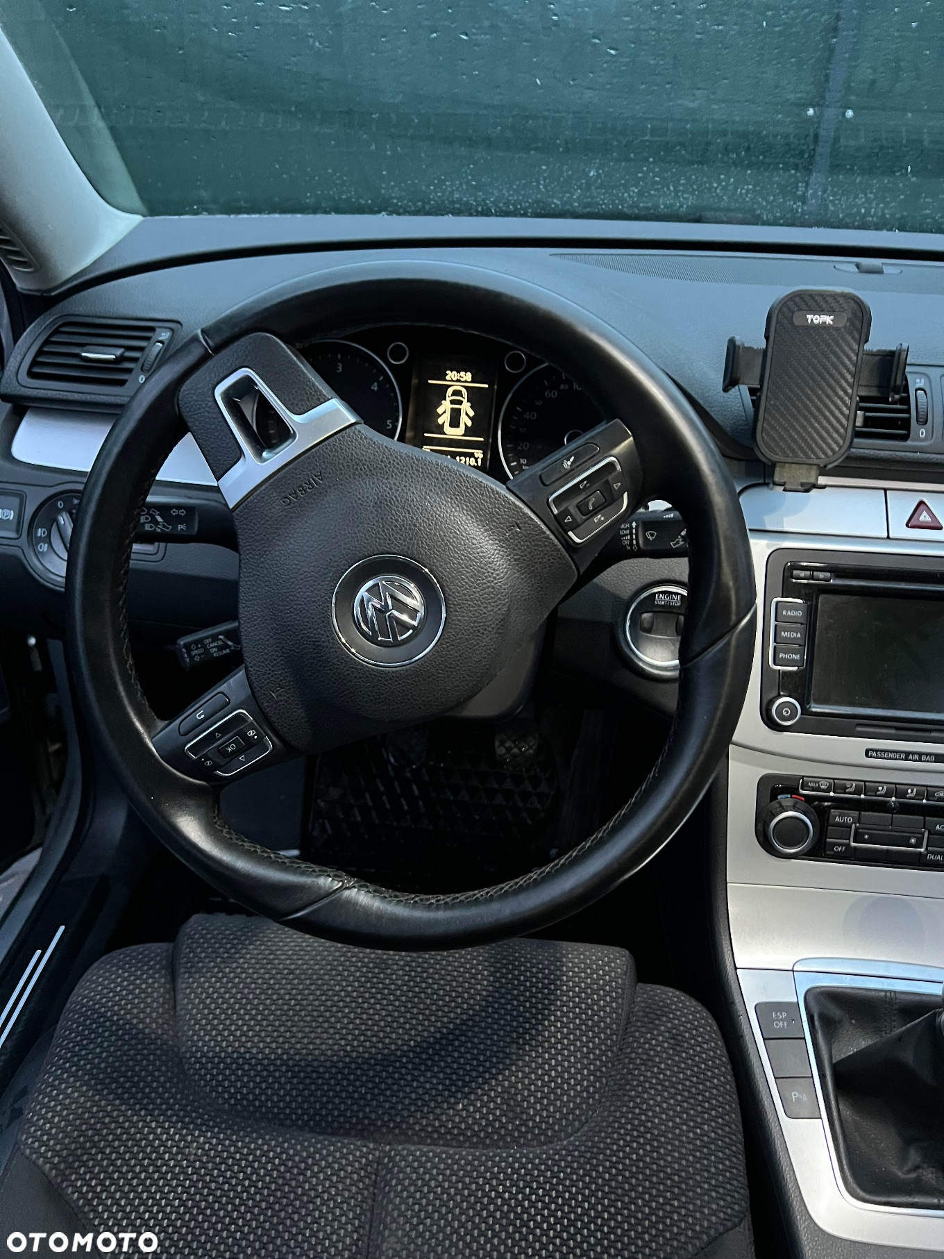 Volkswagen Passat 2.0 TDI Comfortline R-Style - 18
