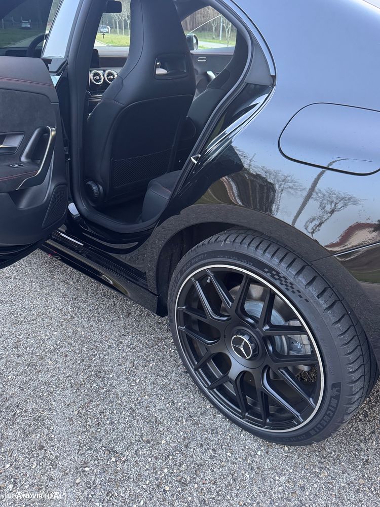 Mercedes-Benz CLA 250 - 9