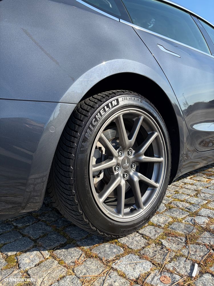 Tesla Model 3 Standard Range Plus RWD - 21