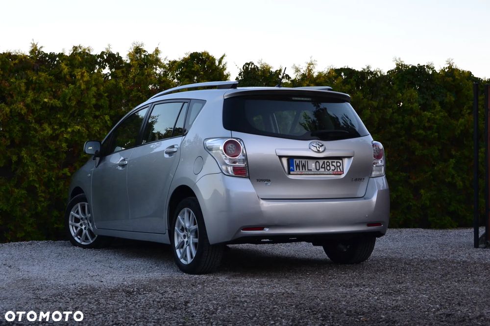 Toyota Verso 1.8 Sol plus NAVI - 18