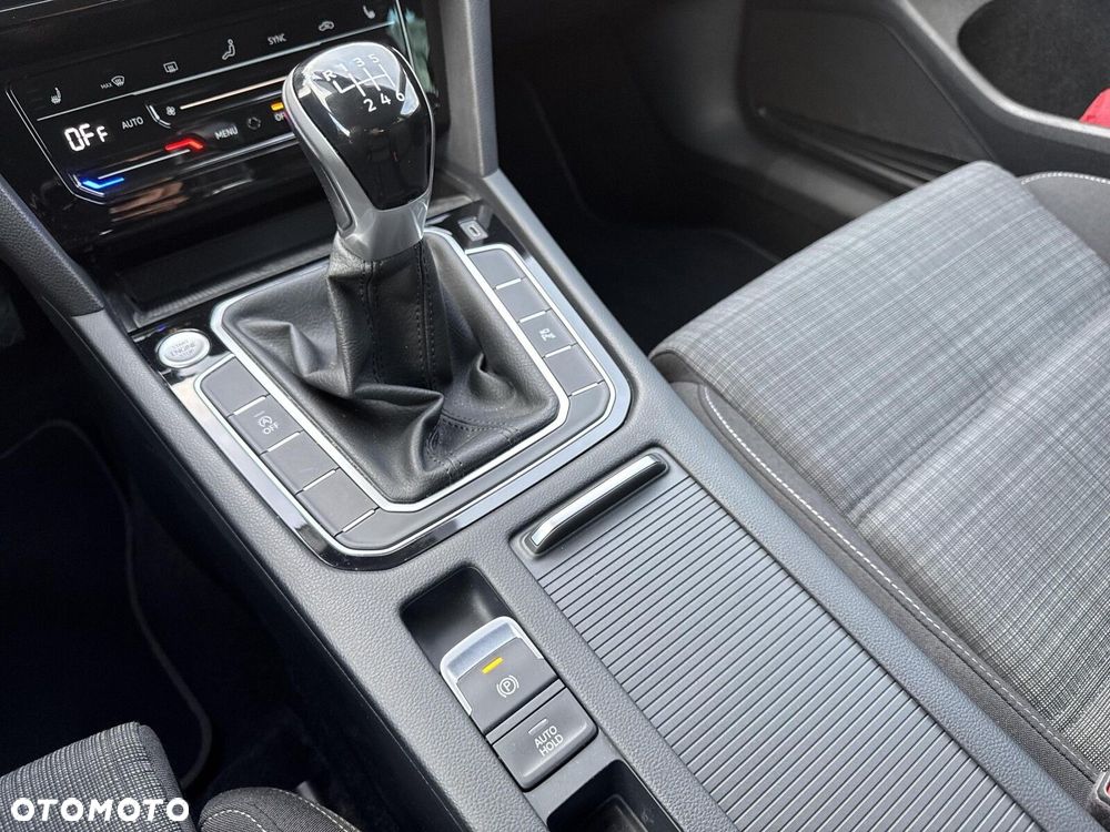 Volkswagen Passat 2.0 TDI EVO Business - 15