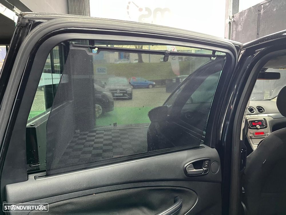 Ford S-Max 1.8 TDCi Titanium 7L - 21