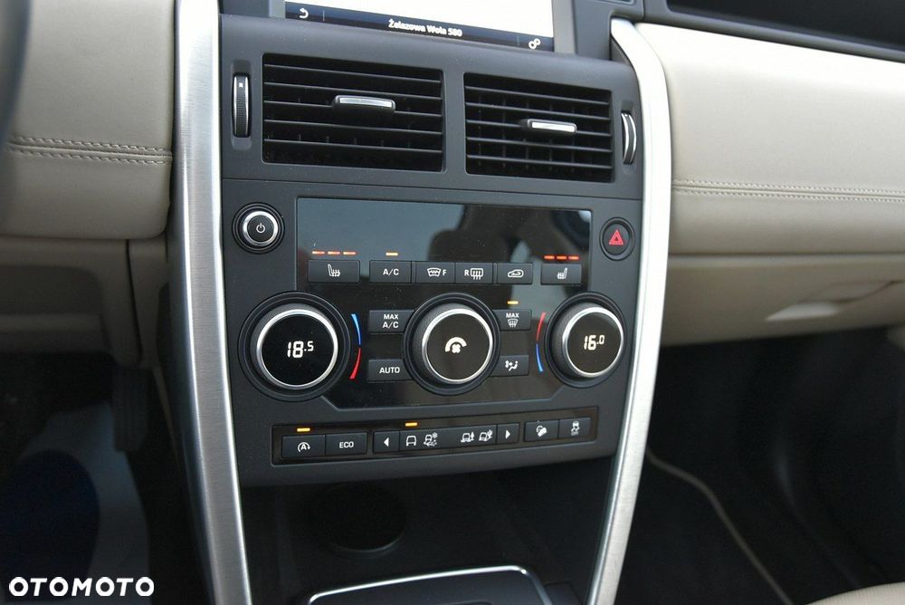 Land Rover Discovery Sport - 31