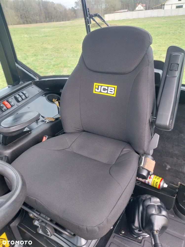 JCB 407 T4 - 26