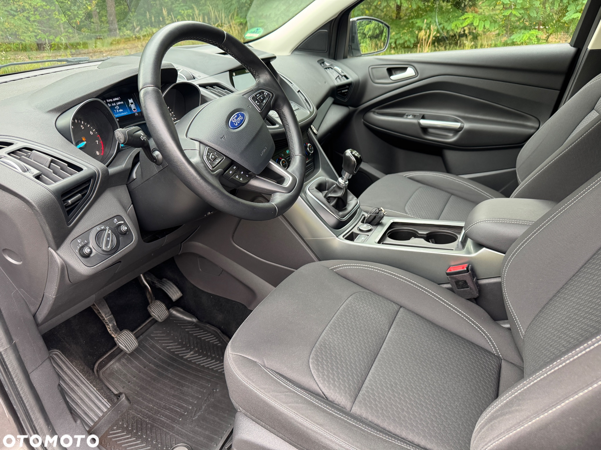 Ford Kuga 1.5 EcoBoost 2x4 Cool & Connect - 20