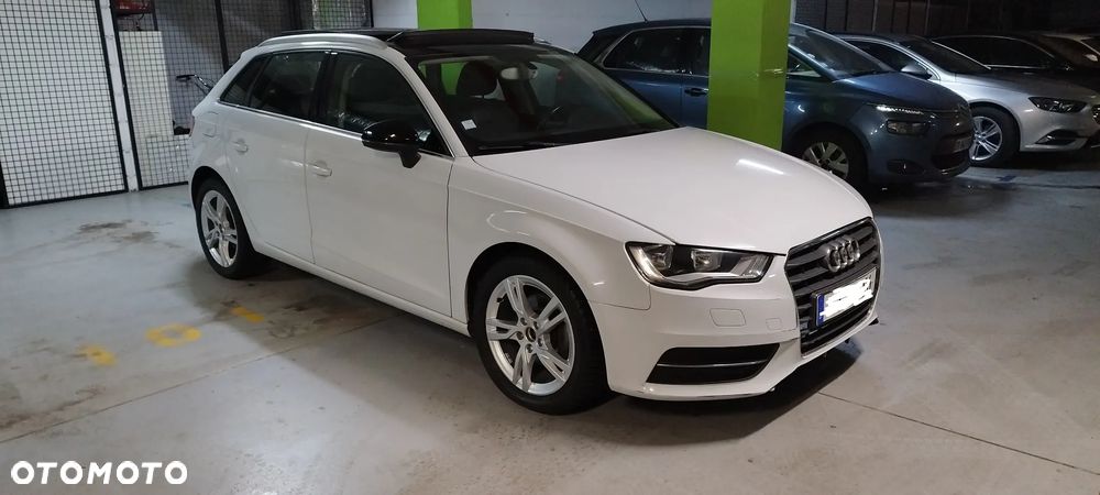 Audi A3 Sportback 1.6 TDI Ambiente - 1