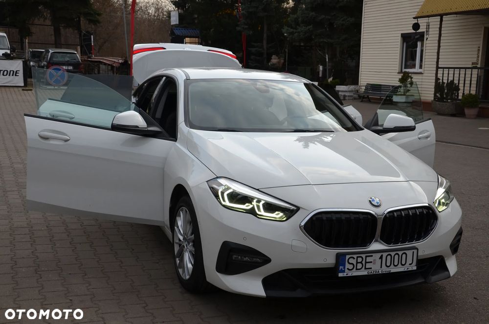 BMW Seria 2 218i Sport Line - 31
