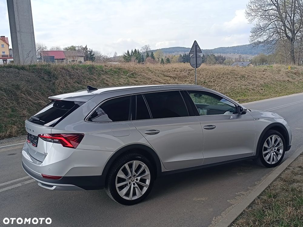 Skoda Octavia 2.0 TDI DSG 4x4 Scout - 5