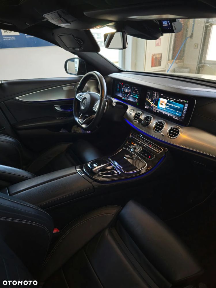 Mercedes-Benz Klasa E 220 d 9G-TRONIC - 16