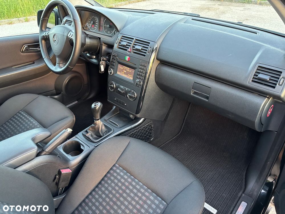 Mercedes-Benz Klasa A 180 CDI Avantgarde DPF Special Edition - 18