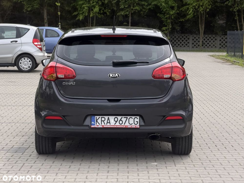 Kia Ceed 1.4 CVVT Attract plus - 35