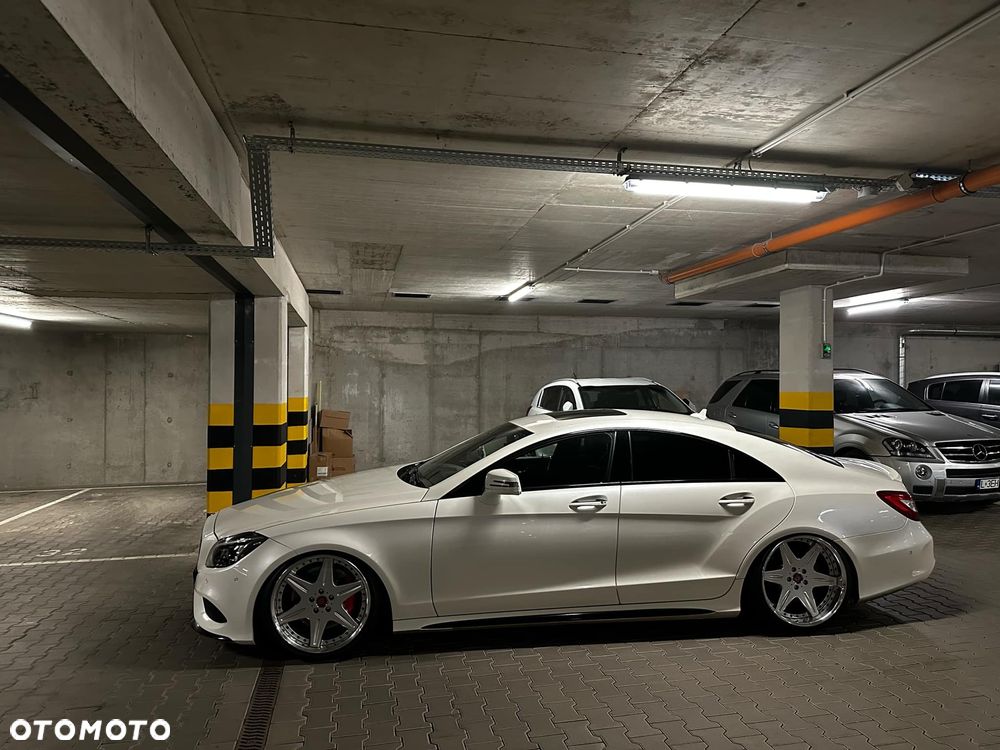 Mercedes-Benz CLS 500 4-Matic 7G-TRONIC - 11