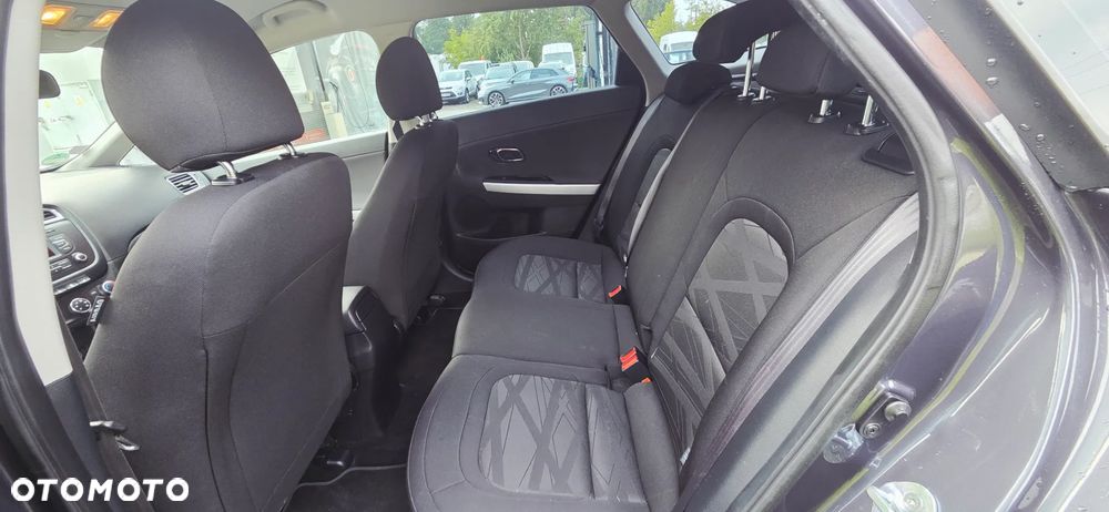 Kia Ceed 1.6 GDI ISG SW Dream Team Edition - 29