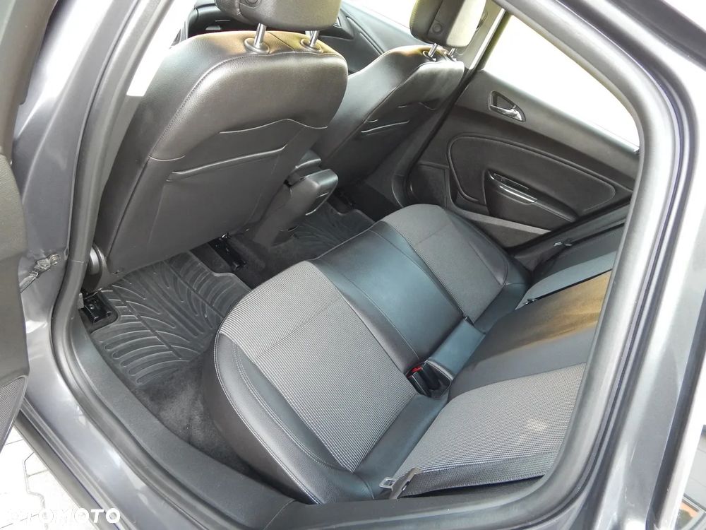 Opel Astra 1.4 Turbo Cosmo - 11