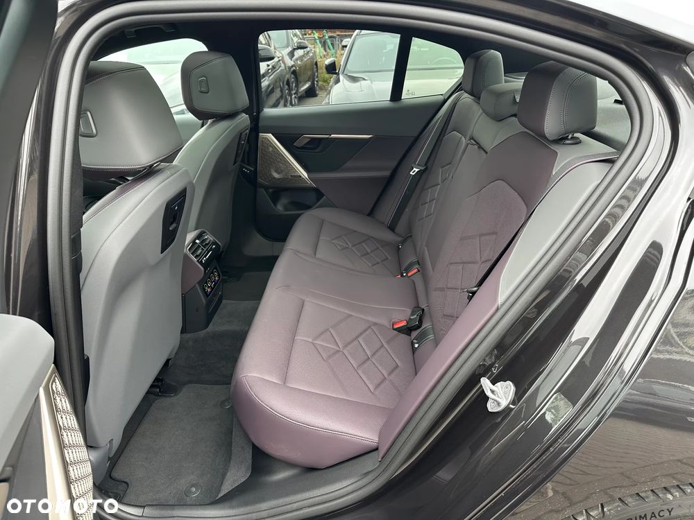 BMW i5 83.9kWh M60 xDrive - 7