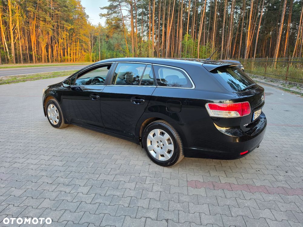 Toyota Avensis 1.8 Multidrive S Sol - 18