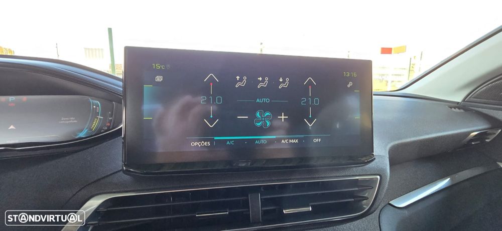 Peugeot 3008 Plug-In Hybrid 225 e-EAT8 Allure Pack - 40