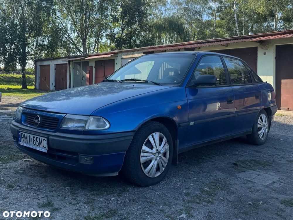 Opel Astra - 8
