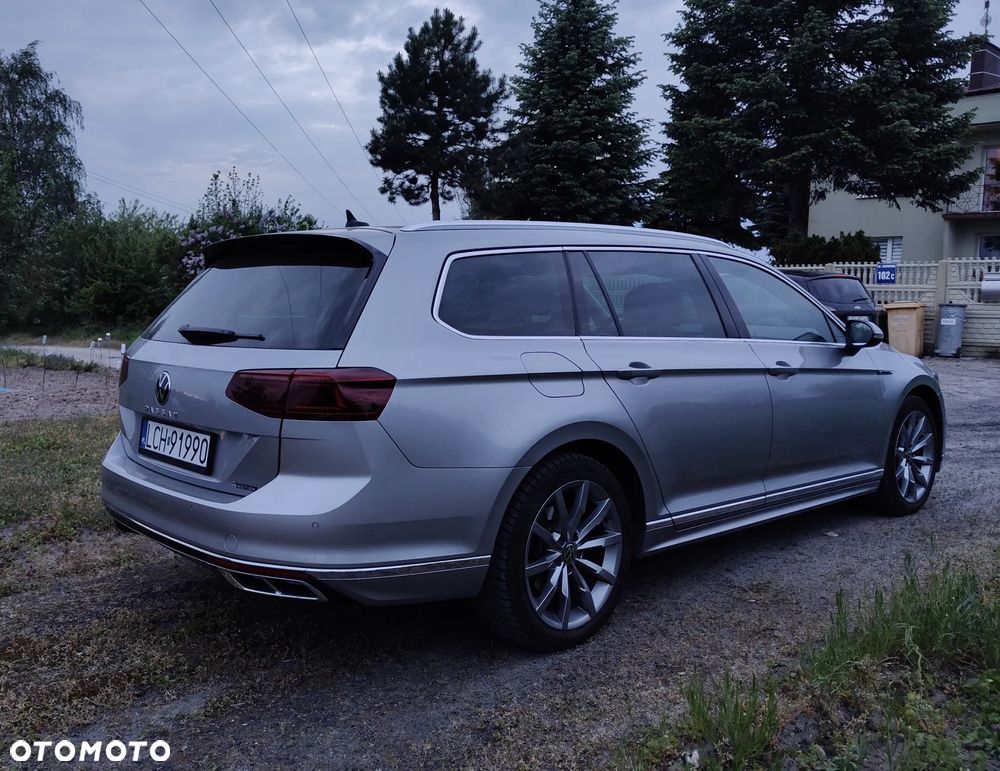 Volkswagen Passat Variant 2.0 TDI SCR DSG 4Motion Elegance - 13