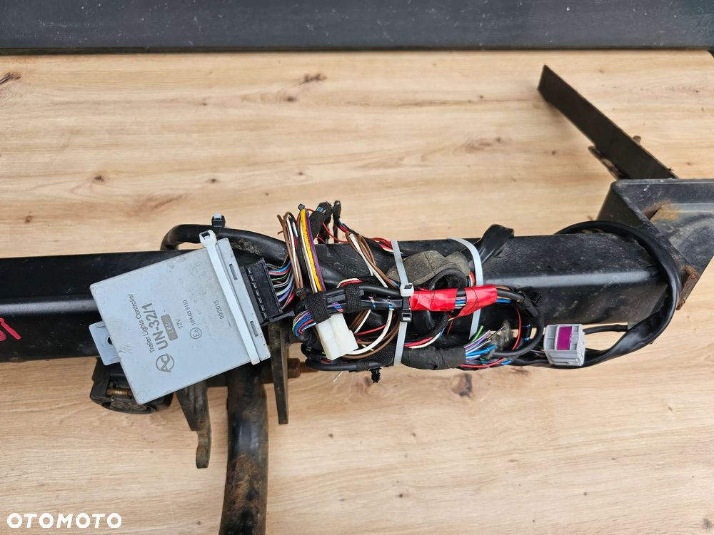 HAK HOLOWNICZY WIĄZKA MODUŁ 13 PIN OPEL ASTRA J KOMBI BOSAL - 7