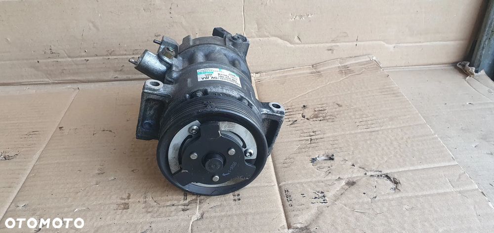 Sprężarka pompa klimatyzacji klimy VW Passat B6 2.0 TDI 5N0820803 - 3