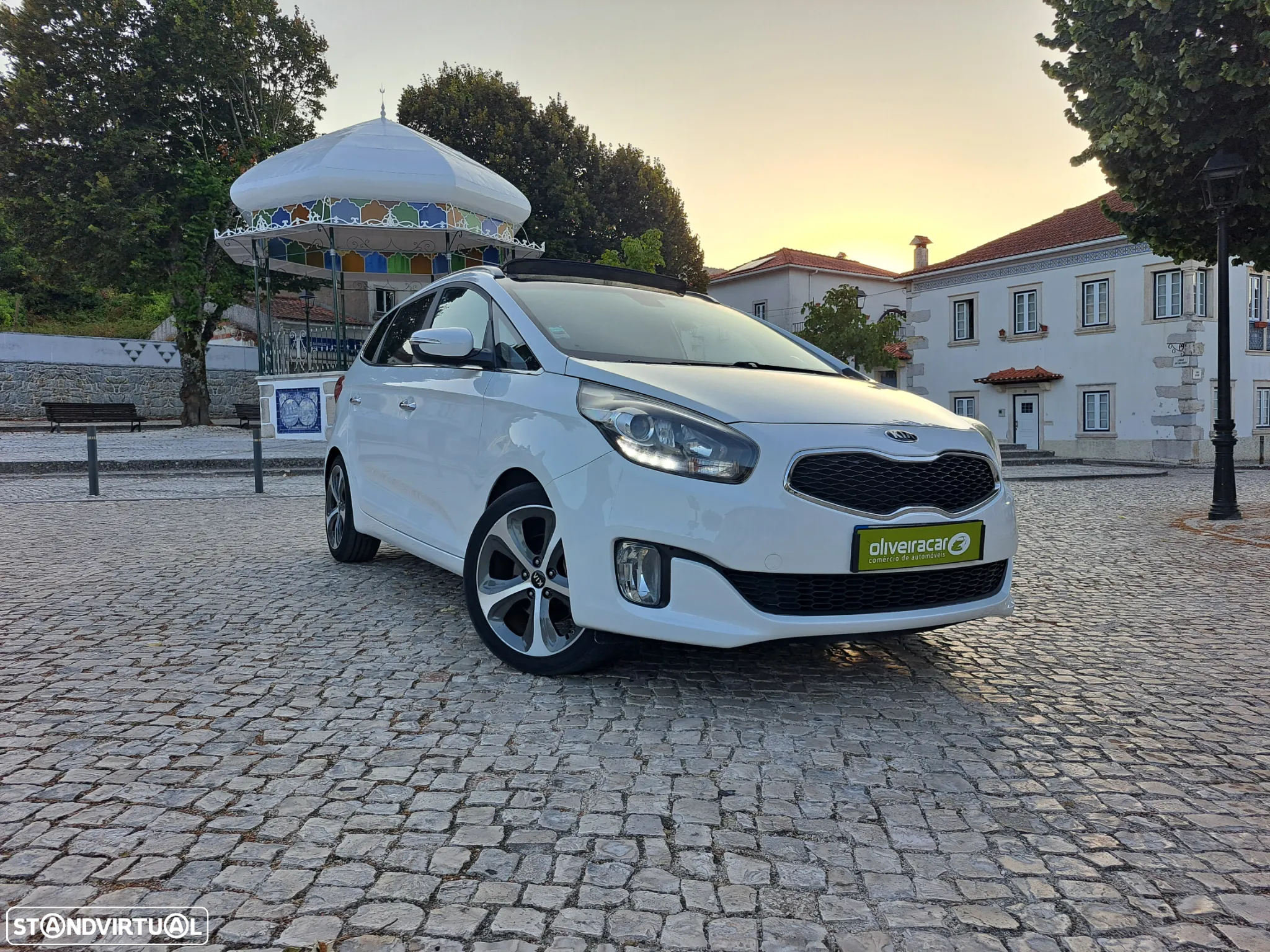 Kia Carens 1.7 CRDi ISG TX - 5