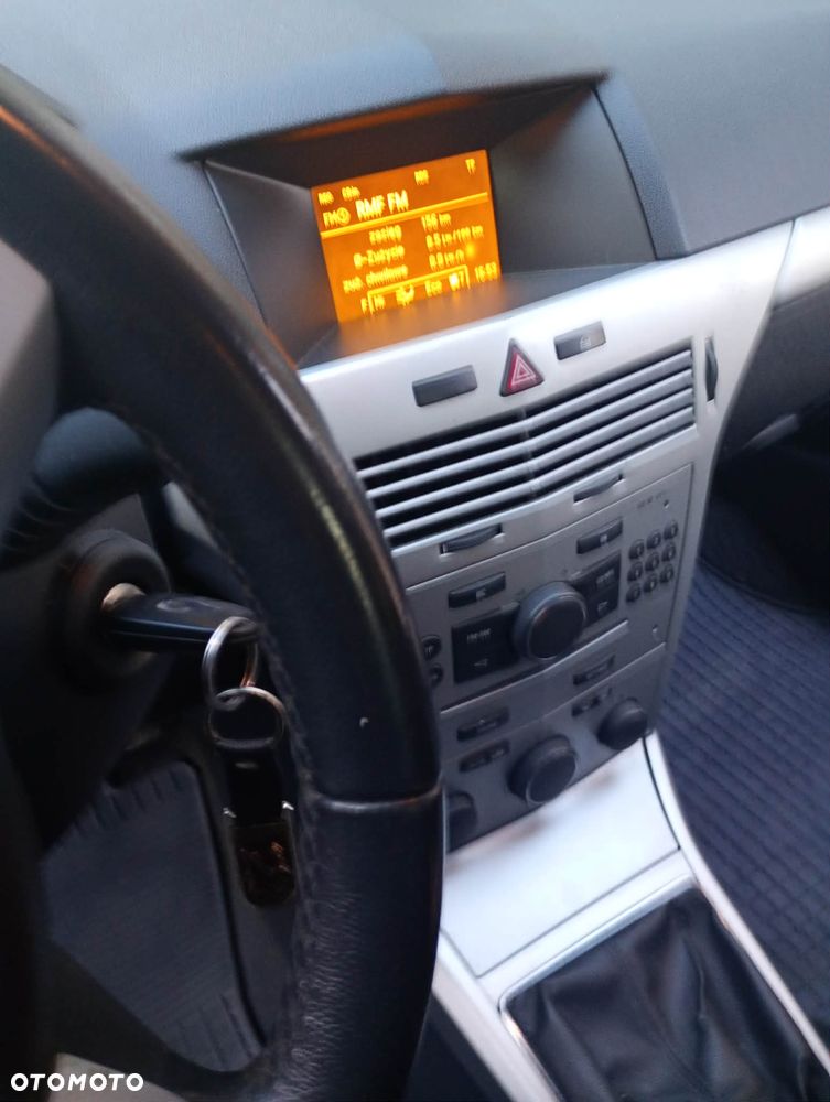 Opel Astra - 8